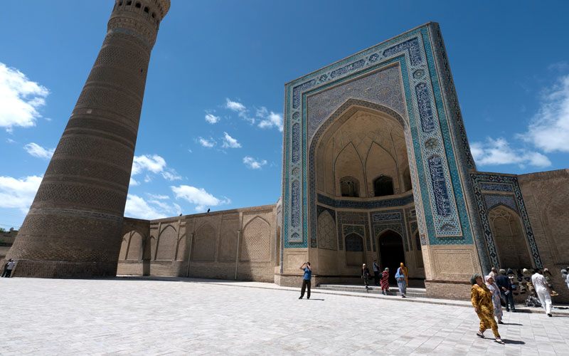 uzbekistan bukhara darrell chaddock RflvSEZUmc unsplash